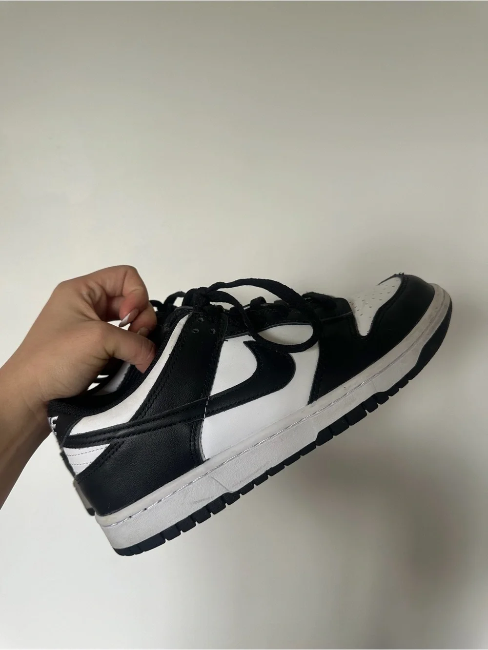 Nike Dunk Low Panda Black White Sneakers 6Y Youth / Women’s 7.5 EUC